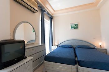 Hotel Delta Agios Nikolaos  Exterior photo